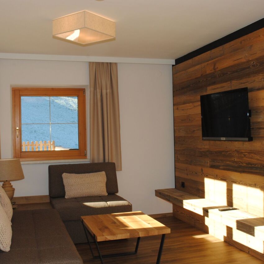 Wohnbereich im Apartment Horberg im Schrofenblick Alpen Resort